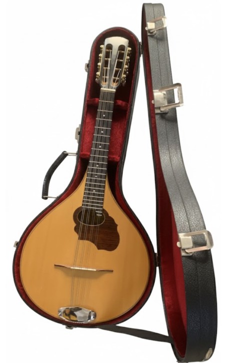 Rundmandola Heinz & Christian Sandner + Koffer gebraucht wie neu Rundmandola Heinz & Christian Sandner + Koffer gebraucht wie neu